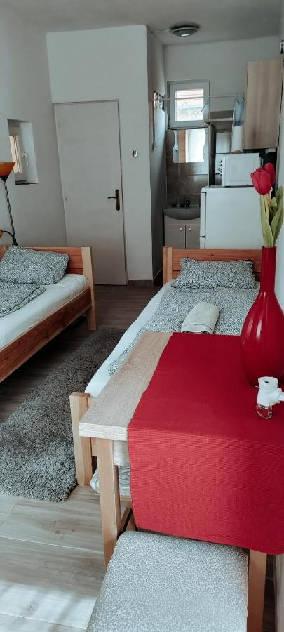 Napfény Apartmanház Balatonberény Exterior foto