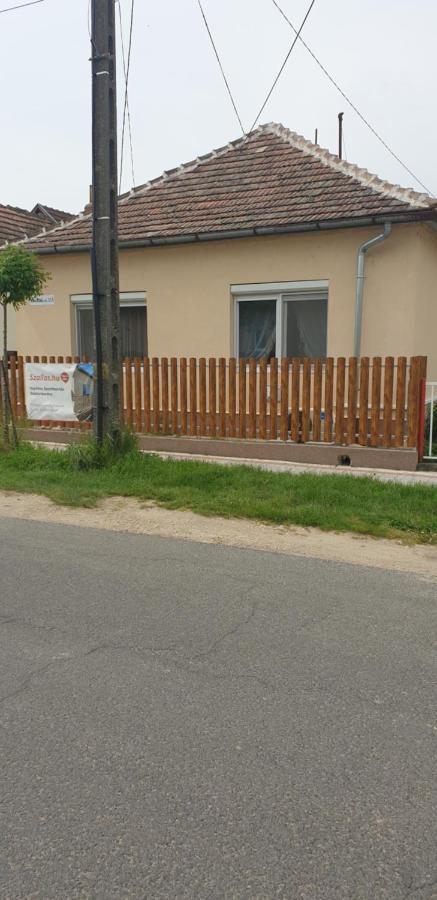 Napfény Apartmanház Balatonberény Exterior foto