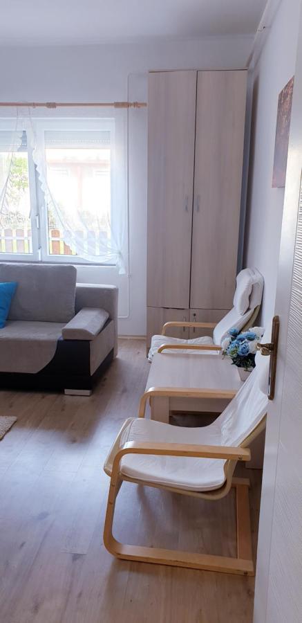 Napfény Apartmanház Balatonberény Exterior foto