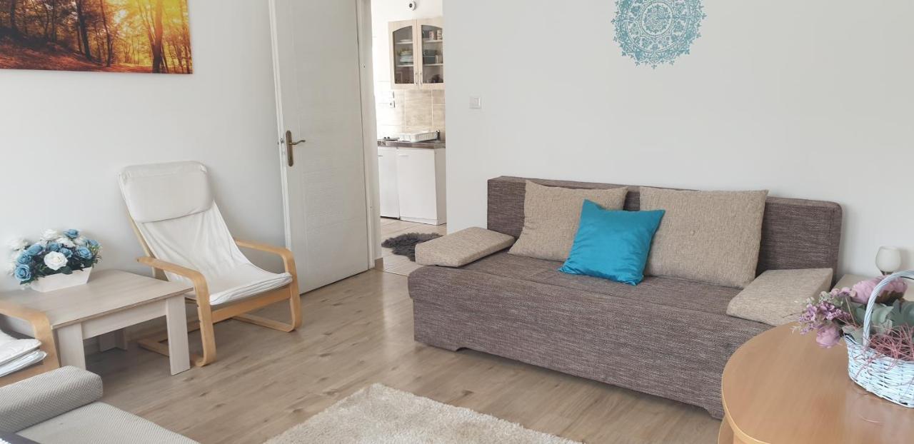 Napfény Apartmanház Balatonberény Exterior foto